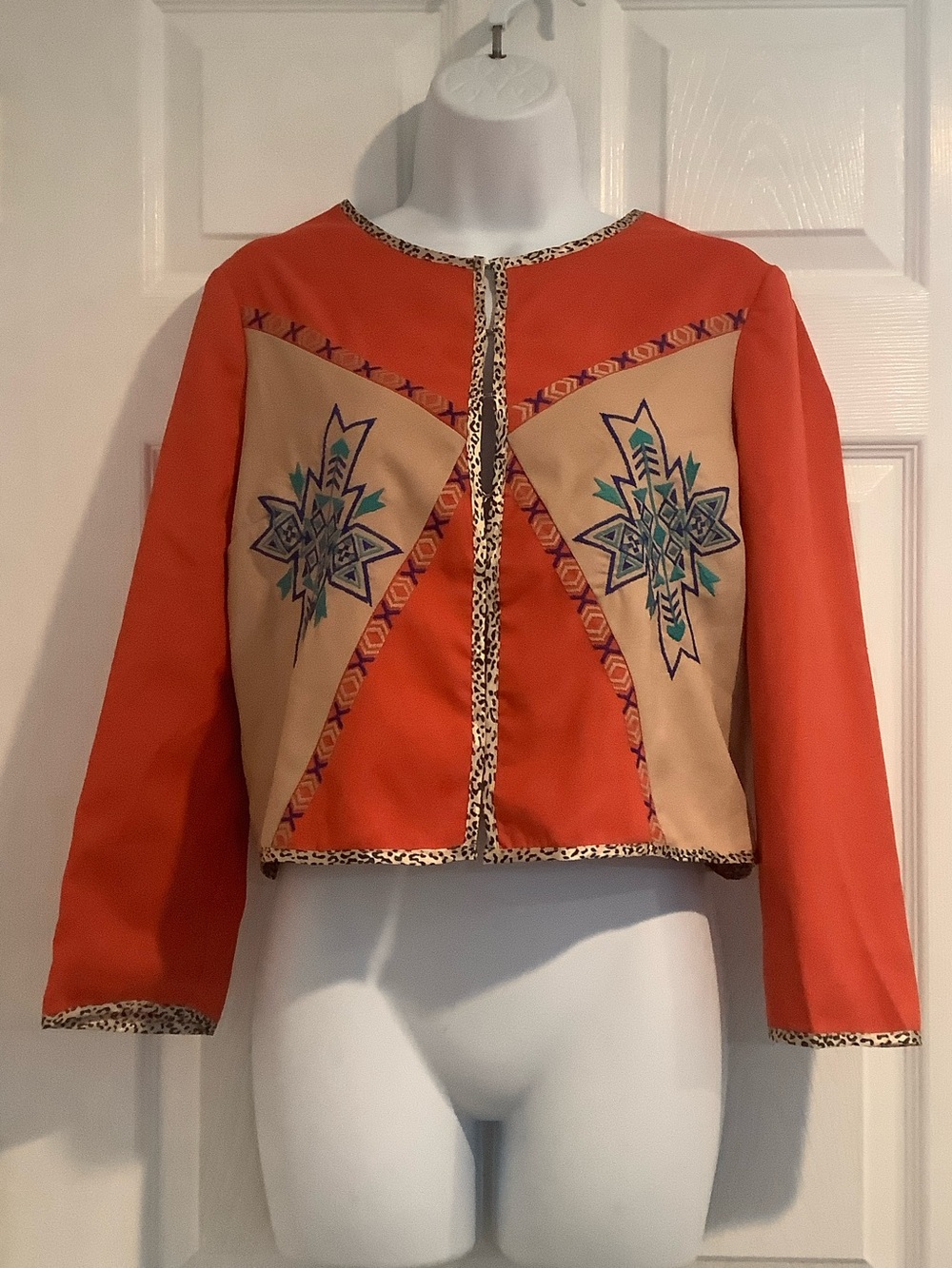NWOT BILLY BY FLYING TOMATO Aztec Animal Print Maximalist Cropped Fall Jacket M
